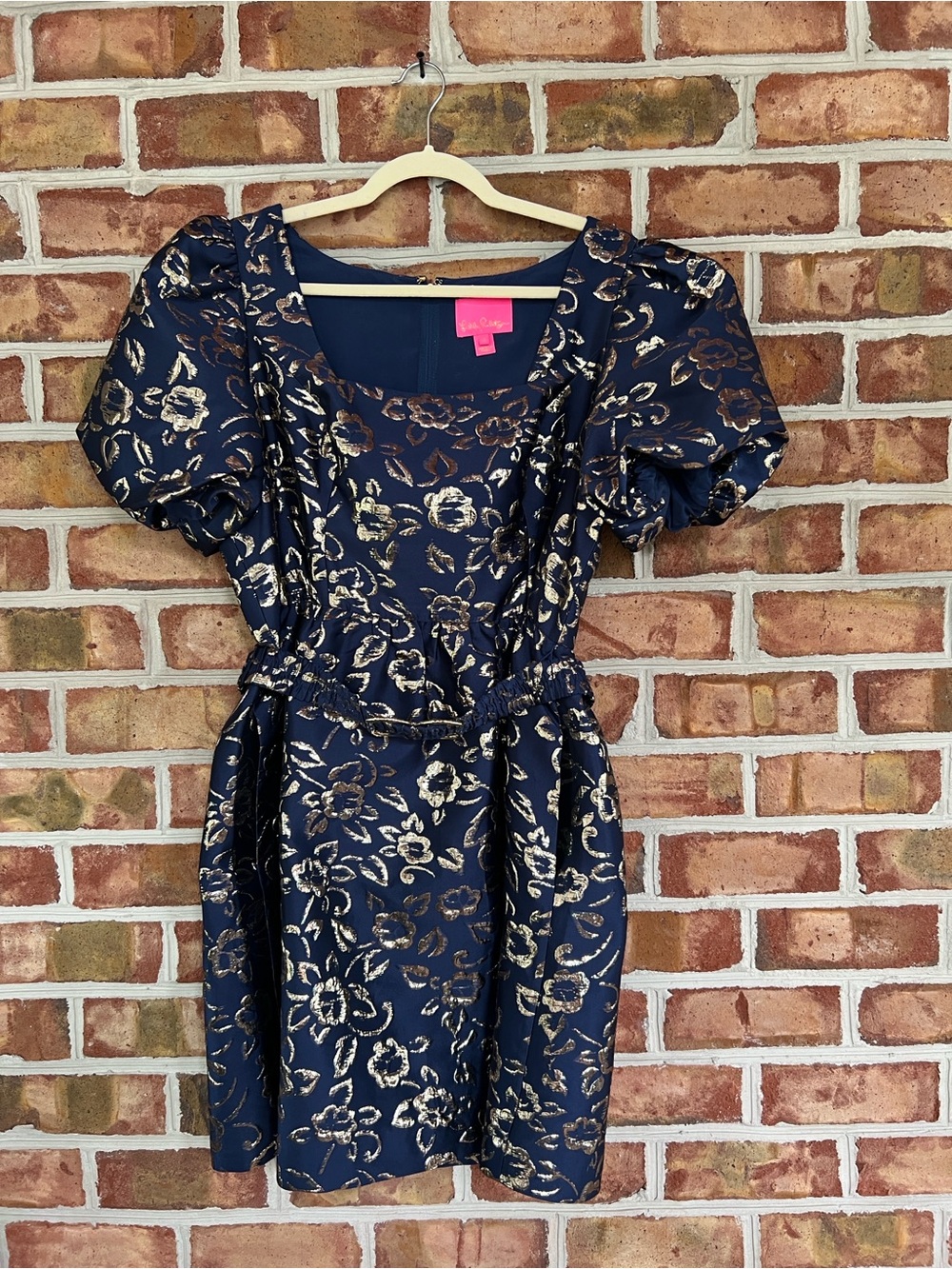 Lilly Pulitzer Kasslyn Dress belt inc.
Low Tide Navy Gold Puff Floral Brocade 12
